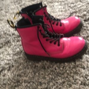 Kids air wear dr martens